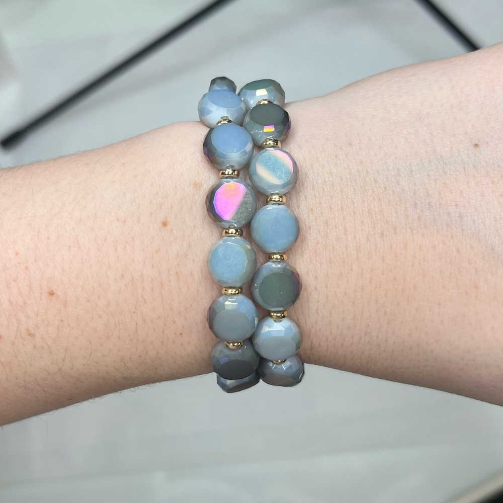 Gray Iridescent Stretch Bracelet